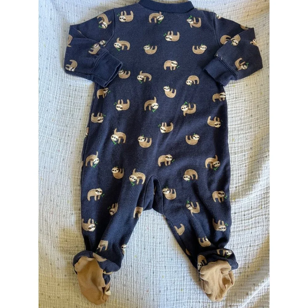 Carter’s 6 months Animals 3 piece set 1 Sleeper 2 Body Suits